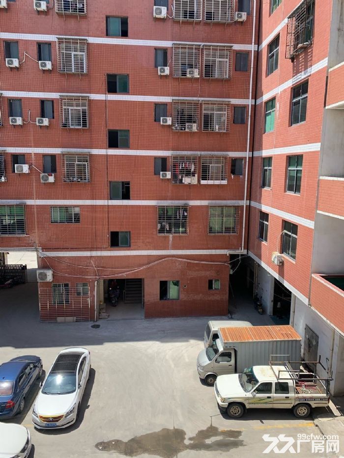 火炬工业区标准厂房四楼出租